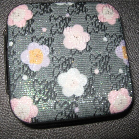 Very Rare Vintage Eeyore Floral Bracelet Watch - Picture 6 of 10